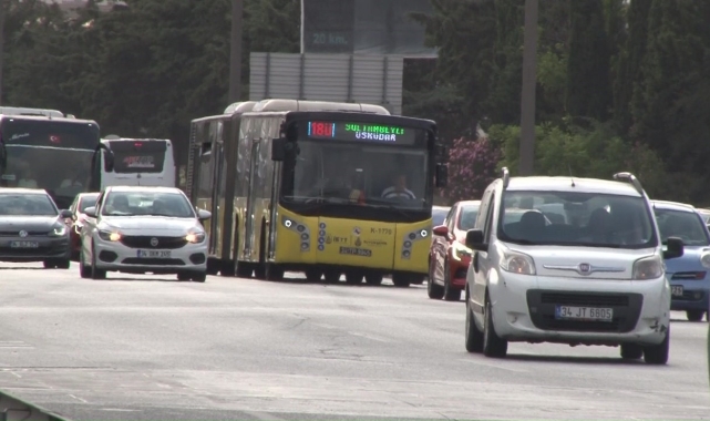 İstanbul'da bayram tatili trafiği devam ediyor