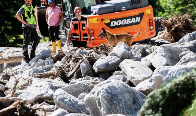 İsviçre'deki toprak kaymasında 3 kişi kayıp