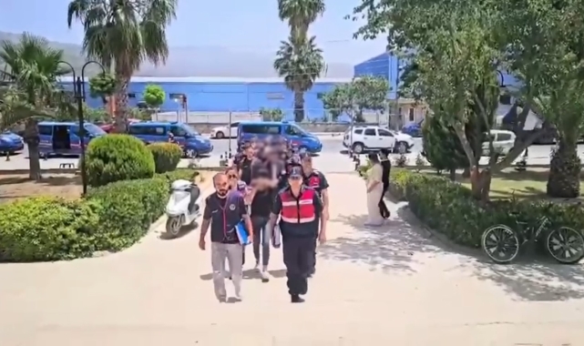 Jandarma ekipleri hayvan hırsızlığı çetesini çökertti: 3 tutuklama