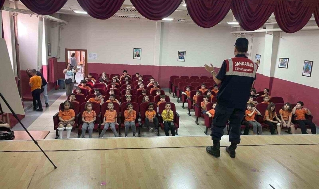 Jandarma ekiplerinden Çevre Haftası faaliyetleri