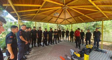 Jandarma personeline depremde arama kurtarma eğitimi verildi