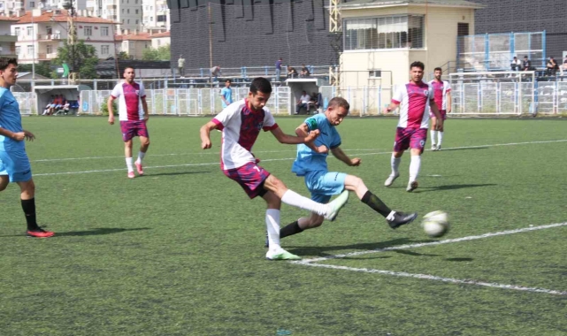 Kalespor: 7 - Pınarbaşı Belediyespor:0