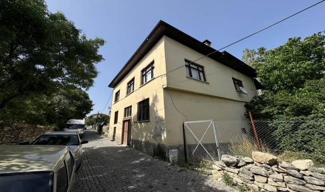 Karabük'te 106 yaşındaki kadın evinin bahçesinde ölü bulundu