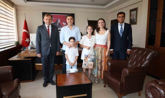 Karacasu Kaymakamı Gündoğdu, genç yazar Nas'ı ağırladı