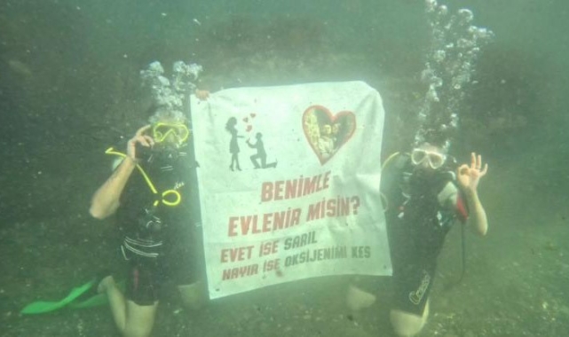 Karadeniz'in derinliklerinde evlilik teklifi