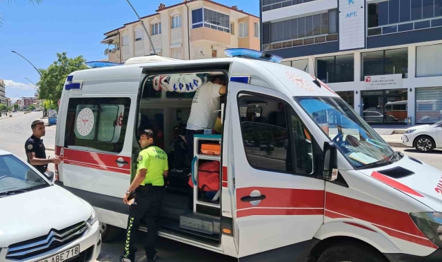 Karaman'da otomobilin çarptığı kadın yaralandı