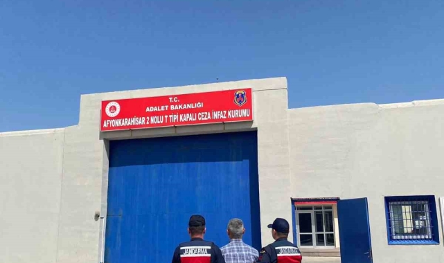 Kardeşini kasten öldürdüğü için aranan şahsı JASAT yakaladı