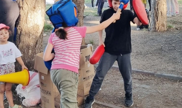 Karne şenliğinde çocuklar gönüllerince eğlendiler