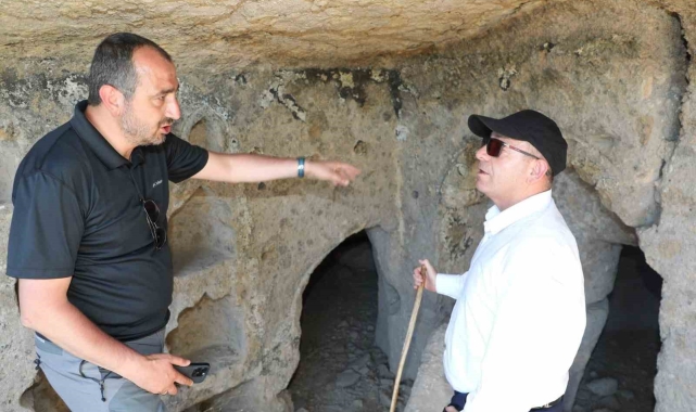 Kars Ani Ören Yeri'nde ilk kaya mescidi gün yüzüne çıkarıldı