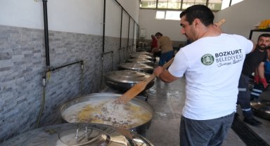 Kastamonu'da asırlık "bayram pilavı" geleneği yaşatılıyor