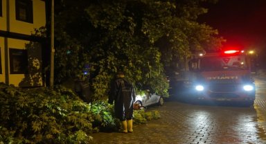 Kastamonu'da şiddetli fırtına etkili oldu