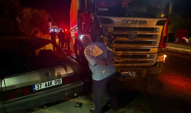 Kastamonu'da tır ile otomobil çarpıştı: 2 yaralı