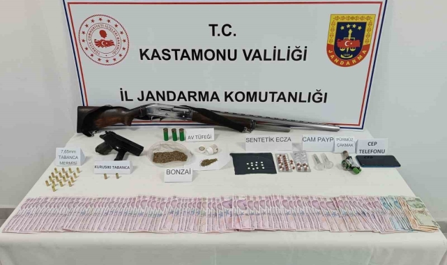Kastamonu'da uyuşturucu ile yakalanan 7 şüpheliden 2'si tutuklandı