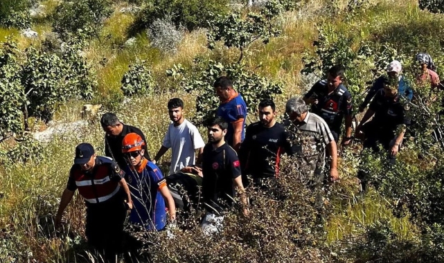 Kayalıklardan düşen şahıs ağır yaralandı