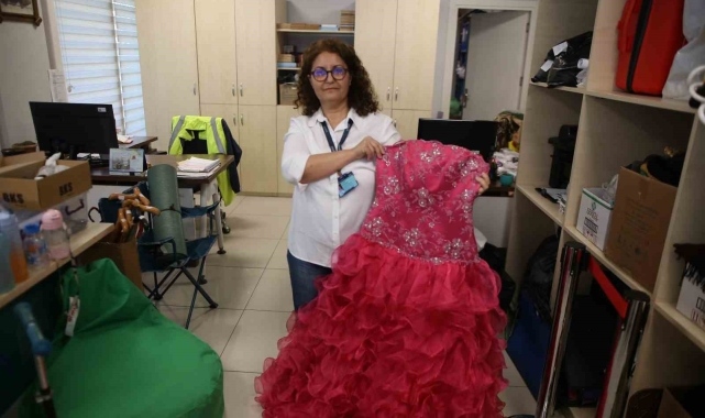 Kayıp Eşya Bürosu'ndaki unutulan eşyalar gülümsetti