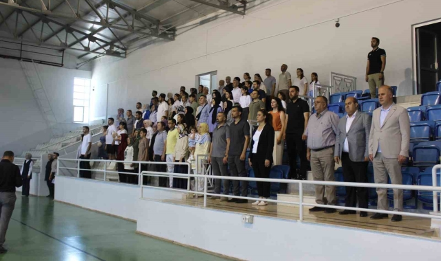 Kaymakam Ünal, miniklerin mezuniyet sevincine ortak oldu