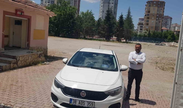 Kayseri Büyükşehir Belediyesi'nden YKS'ye giren öğrencilere 'acil destek'