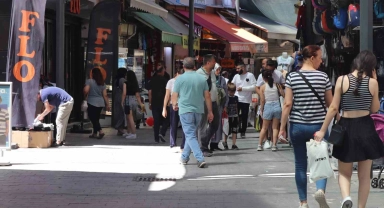 Kemeraltı Çarşısı'nda Kurban Bayramı yoğunluğu