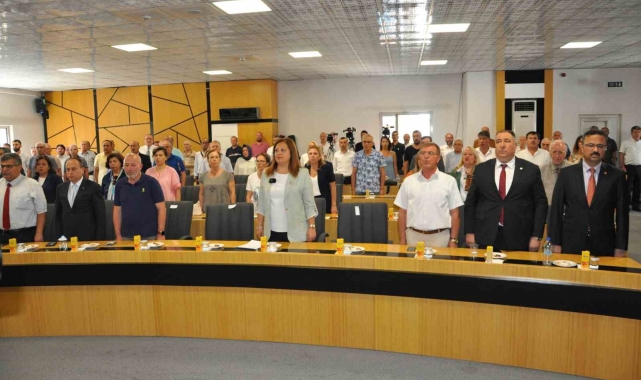 Kent Konseyi'nin Başkanı Ahmet Akkent oldu