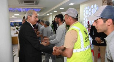 Kepez Belediyesi'nden personele çifte bayram