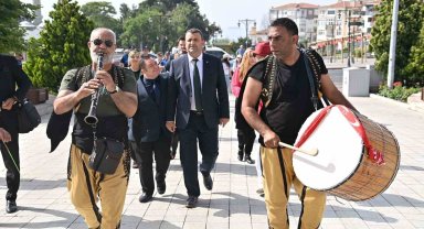 Kiraz Festivali davul-zurna eşliğinde başladı