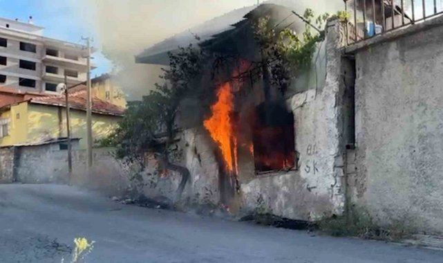 Kırıkkale'de ev yangını