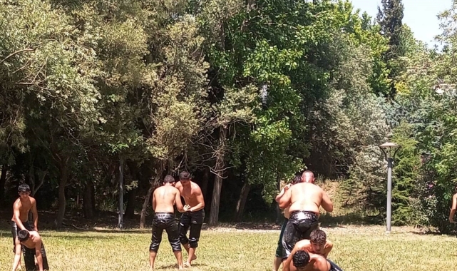 Körfezli güreşçiler Kırkpınar'a hazırlanıyor