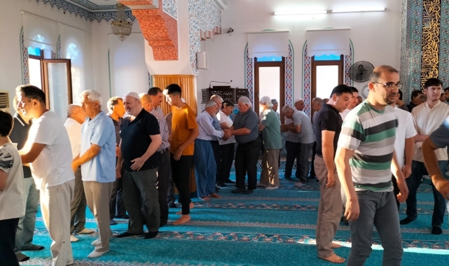 Köyceğiz'de Kurban Bayramı kutlamaları camide başladı