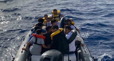 Kuşadası'nda 17 düzensiz göçmen yakalandı