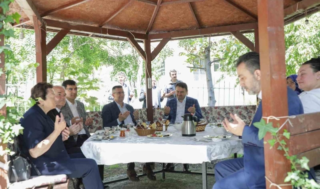 Kütahya Beyazay Derneği'nden geleneksel birlik ve beraberlik kahvaltısı