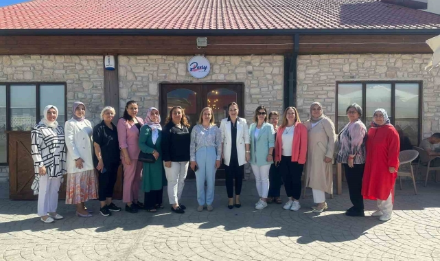 Kuzey İzmir'de AK Partili kadınlar buluşması