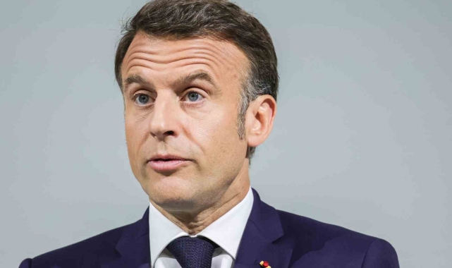 Macron: "2027'de iktidarın anahtarlarını aşırı sağa vermek istemiyorum"