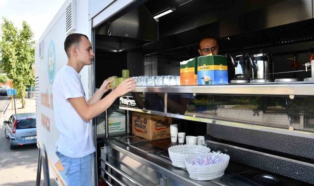 Manisa Büyükşehir öğrencileri yalnız bırakmadı