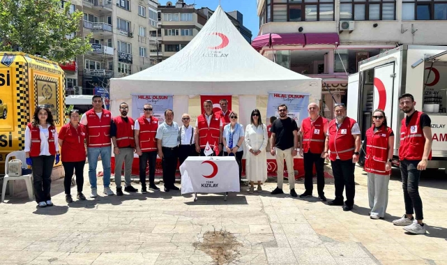 Manisa'da Türk Kızılay kurban bağış standı açıldı