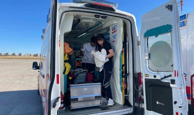Mardin'deki hasta bebek ambulans uçakla İstanbul'a sevk edildi