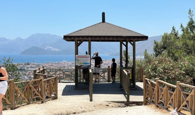 Marmaris'e gelenlerin ilk durağı Seyir tepesi