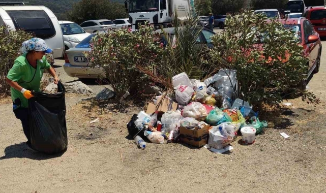 Marmaris'te 9 günde 3 bin ton çöp toplandı