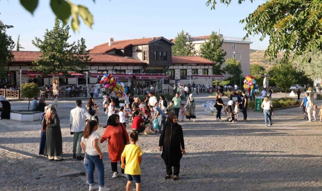 Medeniyetler beşiği 5 bin yıllık Harput'ta turizm hareketliliği başladı