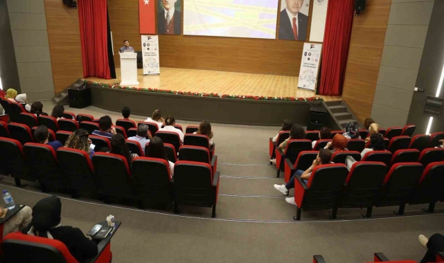 Melikgazi Belediyesi üstün yetenekli öğrencilere desteğini sürdürüyor