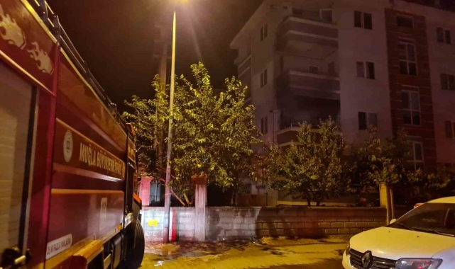 Menteşe'de balkonda çıkan yangın korkuttu