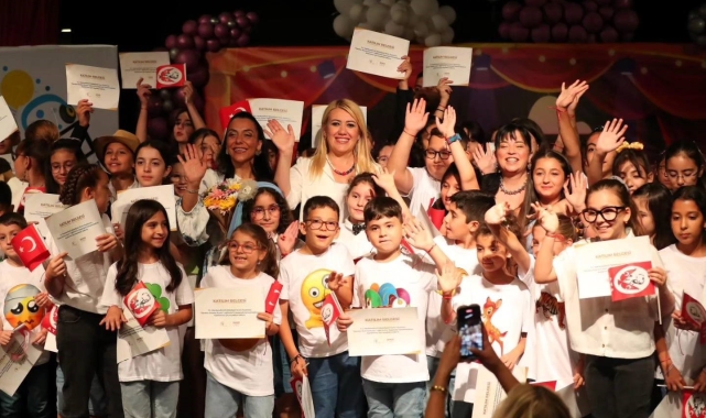 Merkezefendi kent tiyatrosu öğrencileri mezun oldu