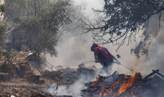 Mersin itfaiyesi sıcak hava nedeniyle çıkabilecek yangınlara karşı uyarıda bulundu