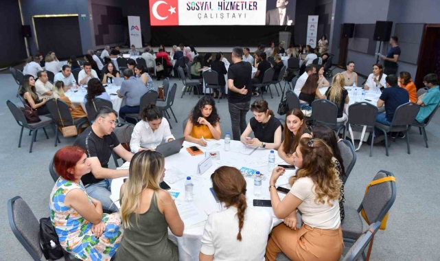 Mersin'de 'Sosyal Politikalar Çalıştayı' gerçekleştirildi