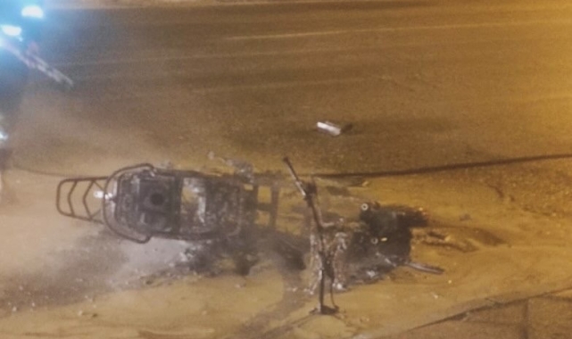 Milas'ta seyir halindeki motosiklet alev aldı