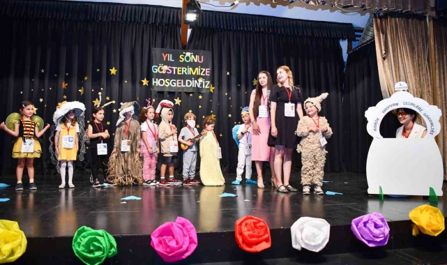 Miniklerin mezuniyet coşkusu