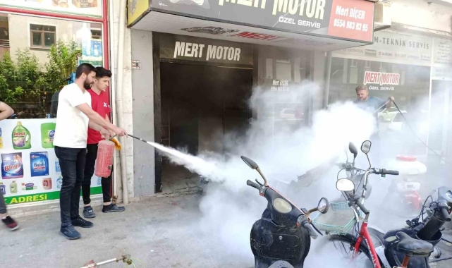 Motosiklet tamirhanesinde yangın paniği