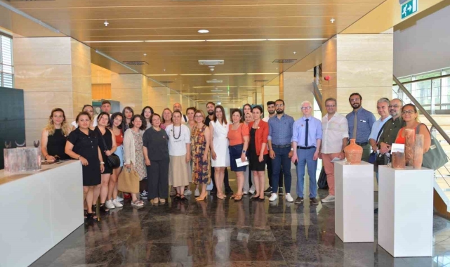 MSKÜ'de 'Ay Yolu Seramik Sergisi' açıldı