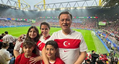 Nebi Hatipoğlu: "Türk Milli Takımı nerede, Hatipoğlu ailesi orada"