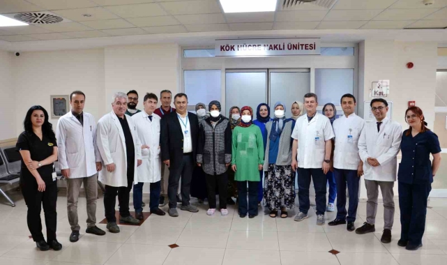 NEÜ Tıp Fakültesi Hastanesinde aynı anda 3 hastaya kök hücre nakli