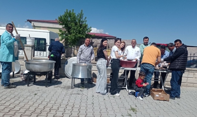 Niğde'de Alay İlkokulu'nda festival havasında pilav şenliği yapıldı